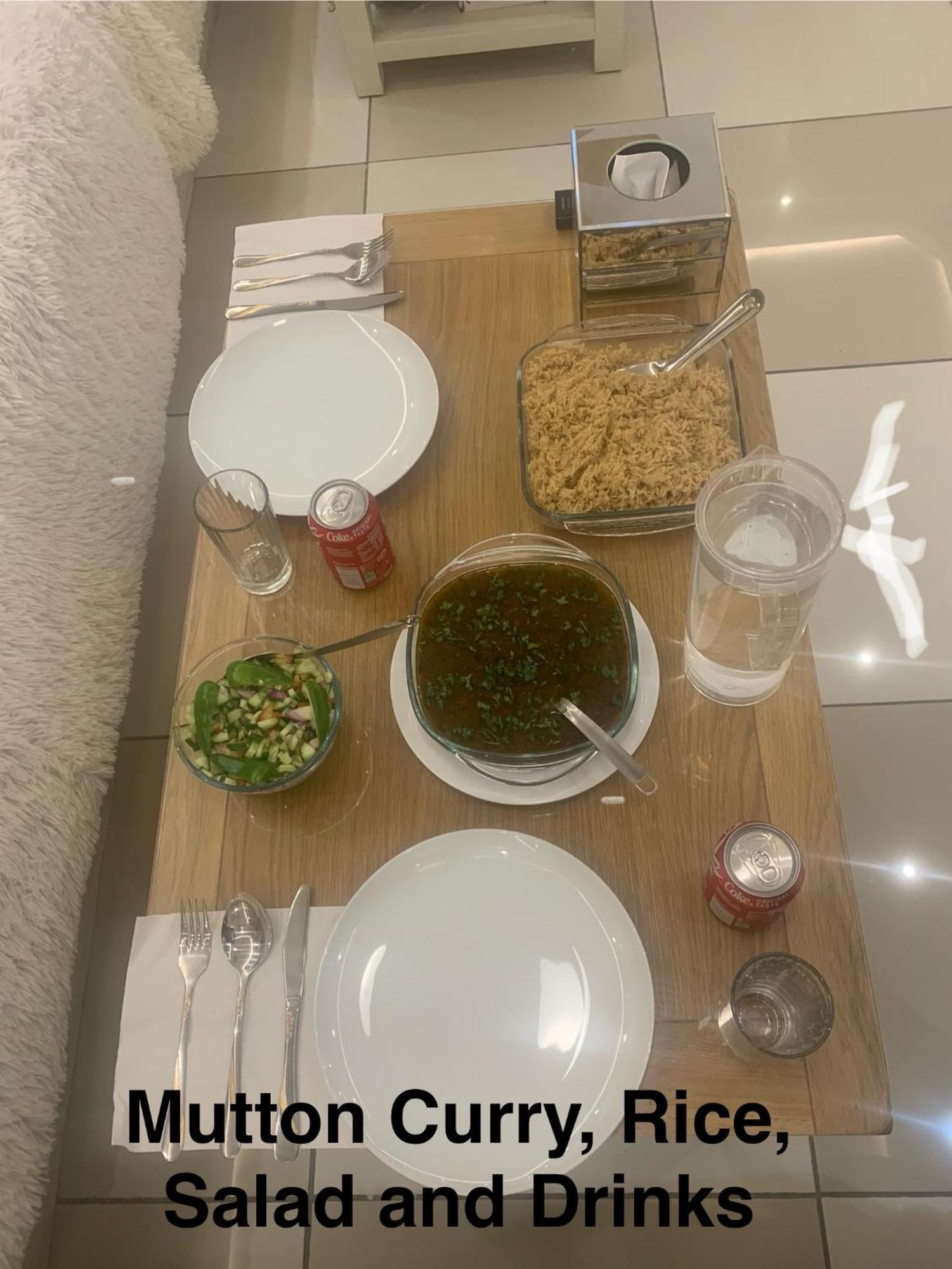 Air Conditioned Modern Double Bed Room With Private Attached Bathroom - Free Parking - Near London Heathrow Airport & Southall Broadway ภายนอก รูปภาพ