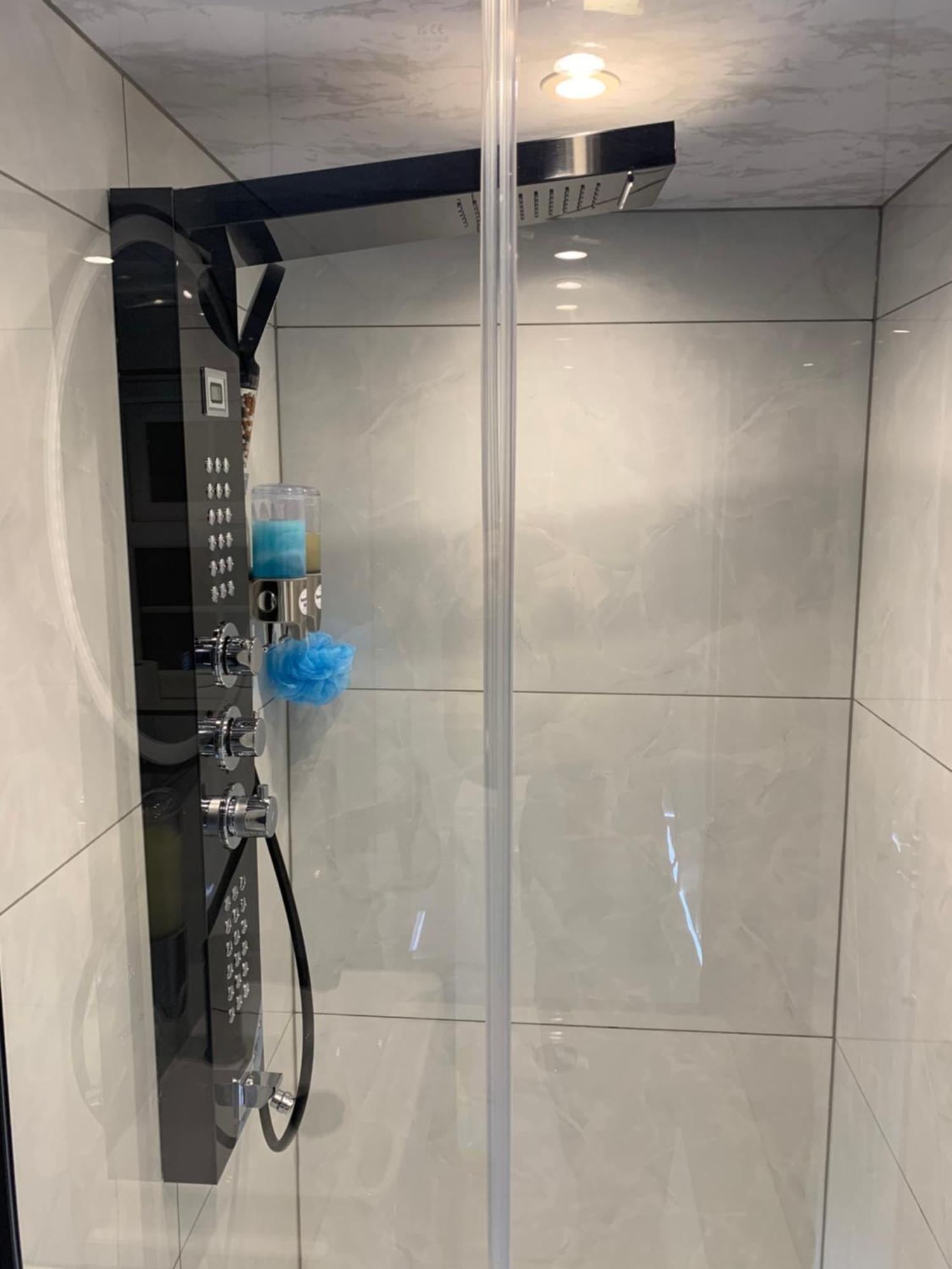Air Conditioned Modern Double Bed Room With Private Attached Bathroom - Free Parking - Near London Heathrow Airport & Southall Broadway ภายนอก รูปภาพ